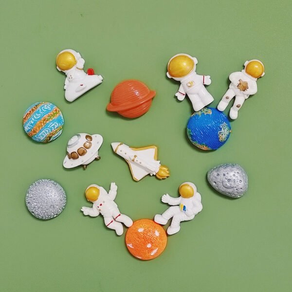 wholesale astronaut fridge magnets, magnetic stickers, space shuttle iron magnets, creative space fridge decorations, message stickers factory direct